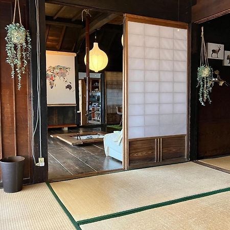 Guesthouse Boro-Ya Otoyocho المظهر الخارجي الصورة
