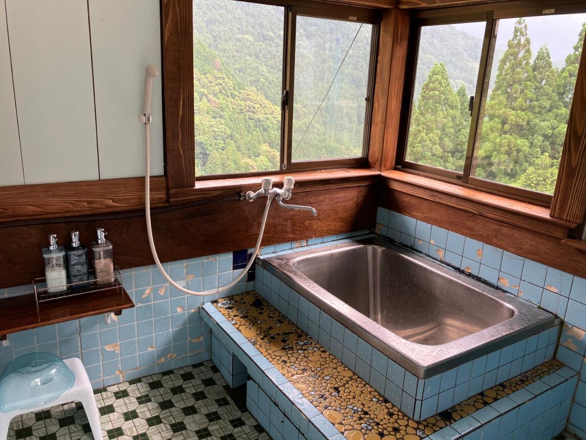 Guesthouse Boro-Ya Otoyocho المظهر الخارجي الصورة